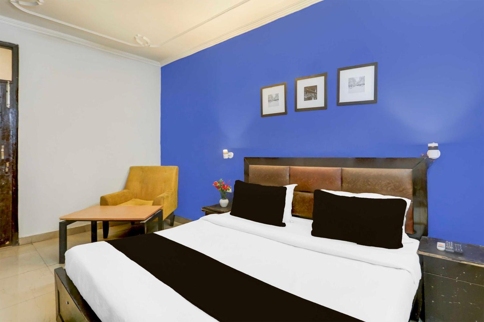 Hotel Oyo Townhouse Anmol Residency