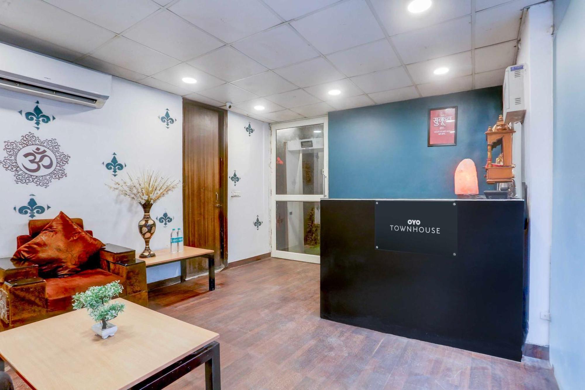 Hotel Oyo Townhouse Anmol Residency