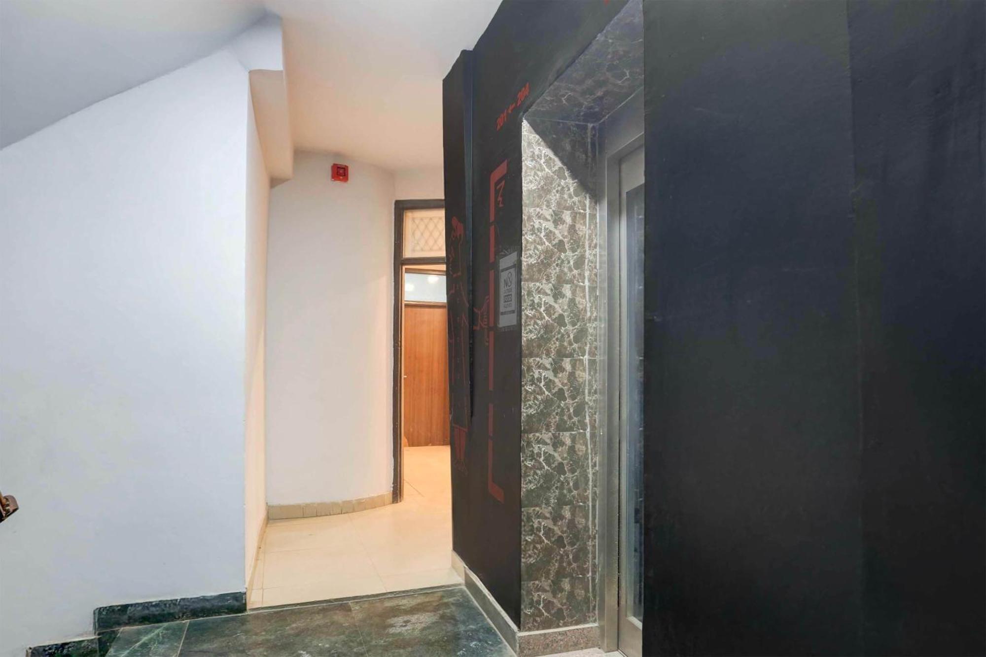 Oyo Townhouse Anmol Residency Hotel 3*