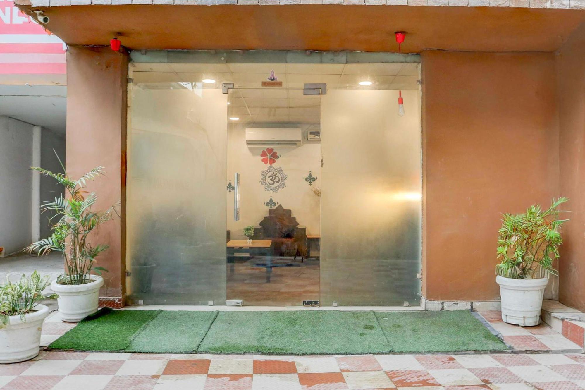 Oyo Townhouse Anmol Residency 3*
